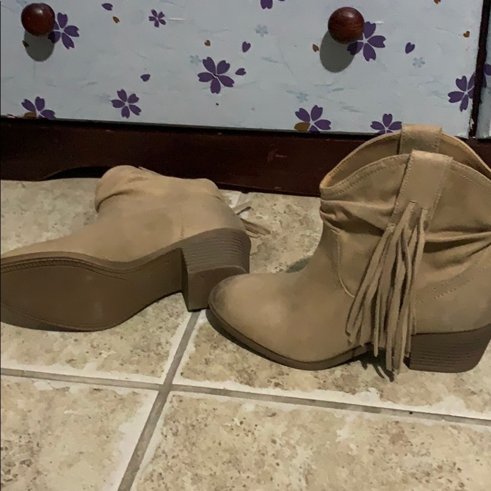 Boots - Picture 2 of 2